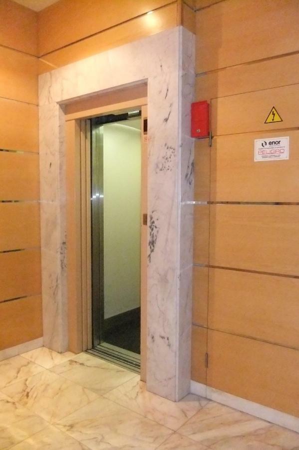 Апартаменти Apartamento En Pleno Centro А-Корунья Екстер'єр фото