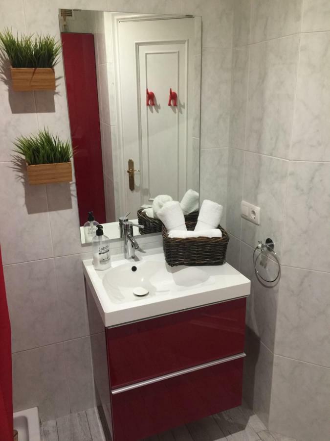 Апартаменти Apartamento En Pleno Centro А-Корунья Екстер'єр фото